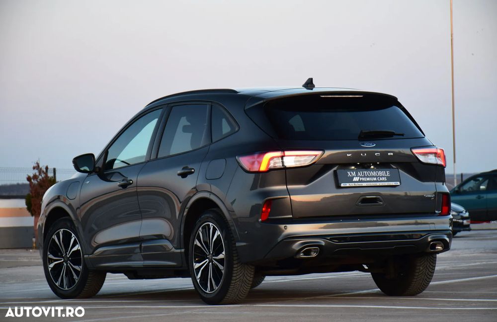 Ford Kuga 2.5 Duratec PHEV ST-LINE - 9