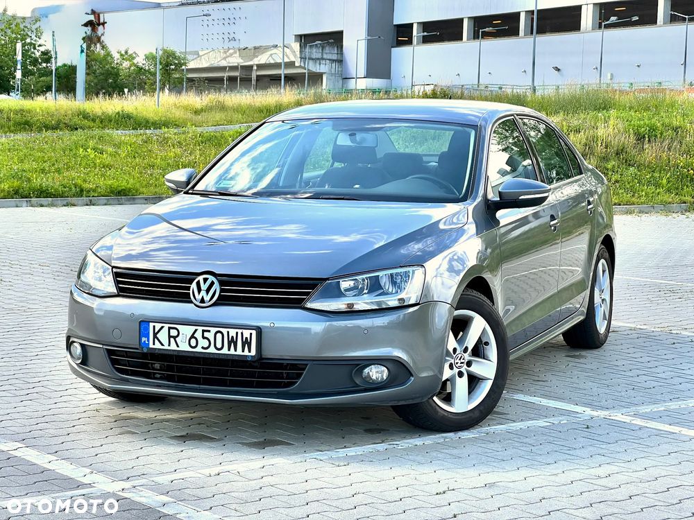 Volkswagen Jetta 1.2 TSI Trendline - 2