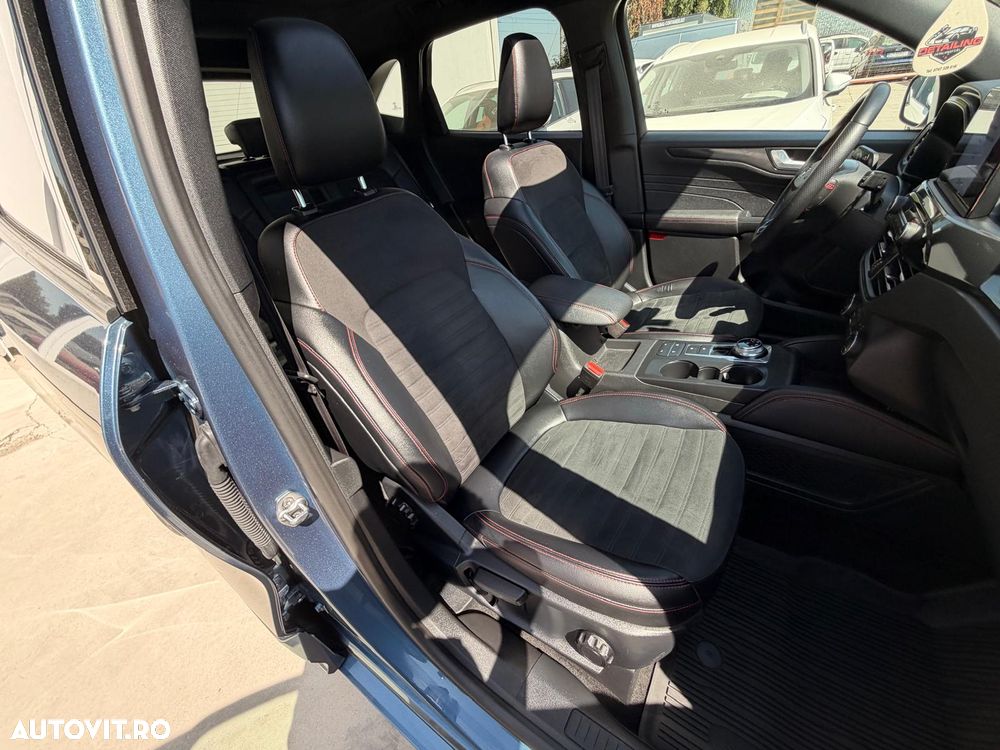 Ford Kuga 2.5 Duratec PHEV ST Line X - 21