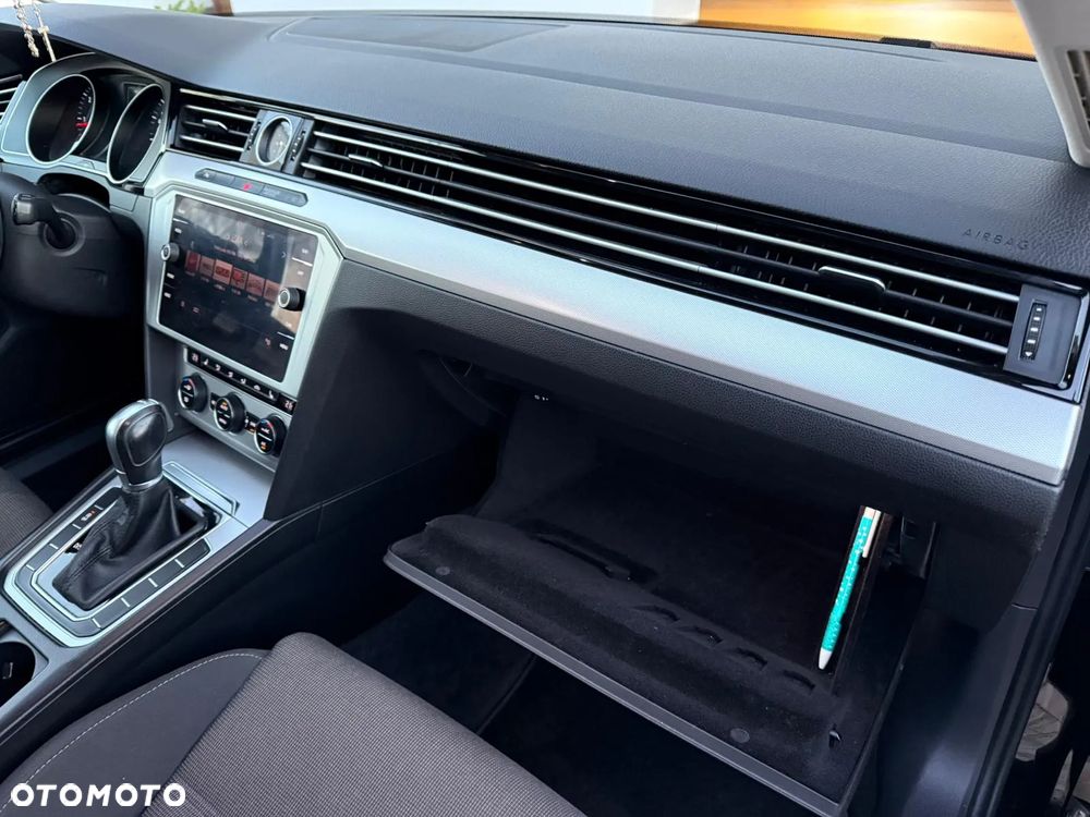 Volkswagen Passat 2.0 TDI BMT Comfortline DSG - 17