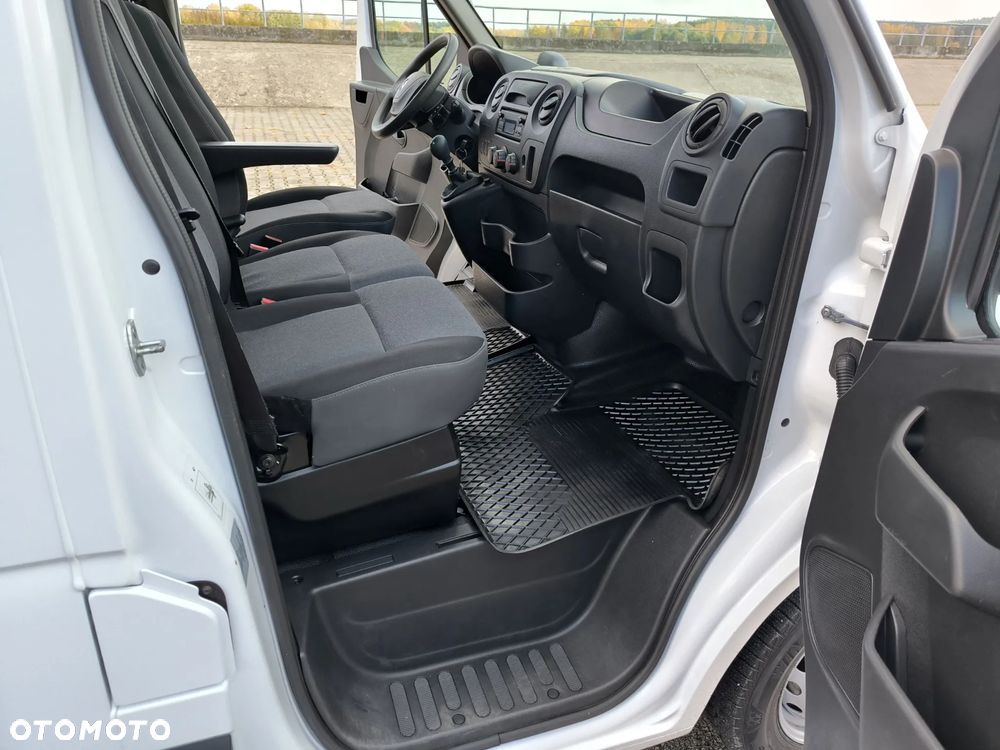 Renault Master - 25
