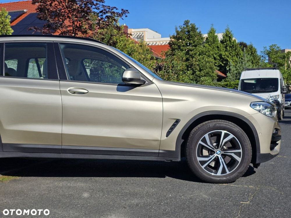 BMW X3 xDrive25d - 10