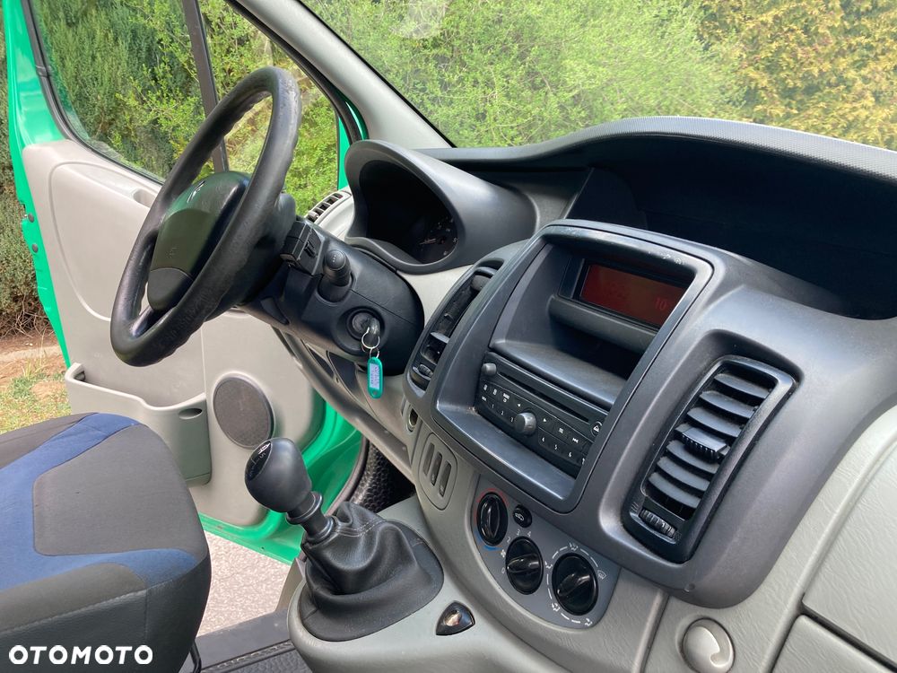 Renault Trafic - 10