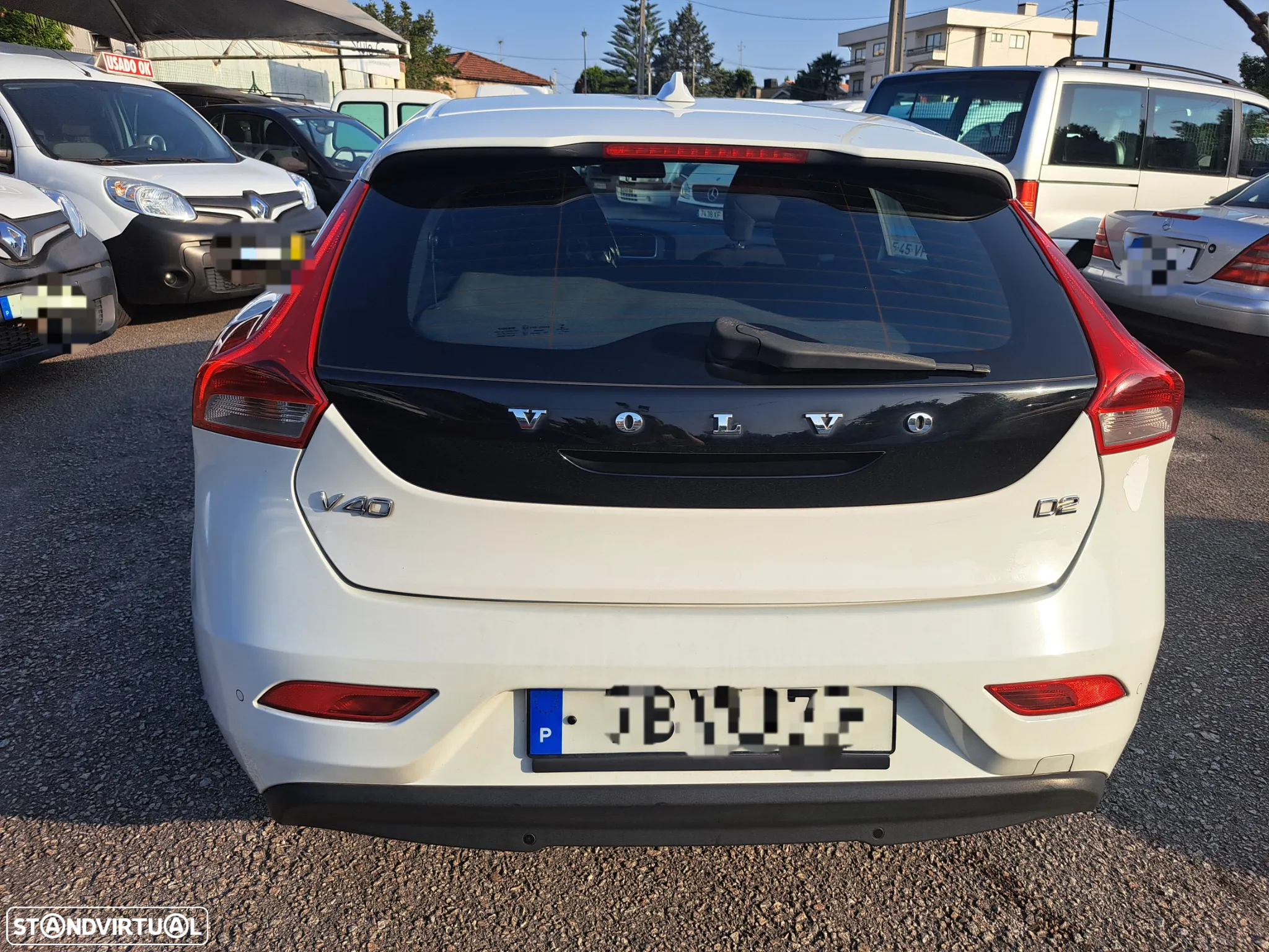 Volvo V40 1.6 D2 Momentum - 4