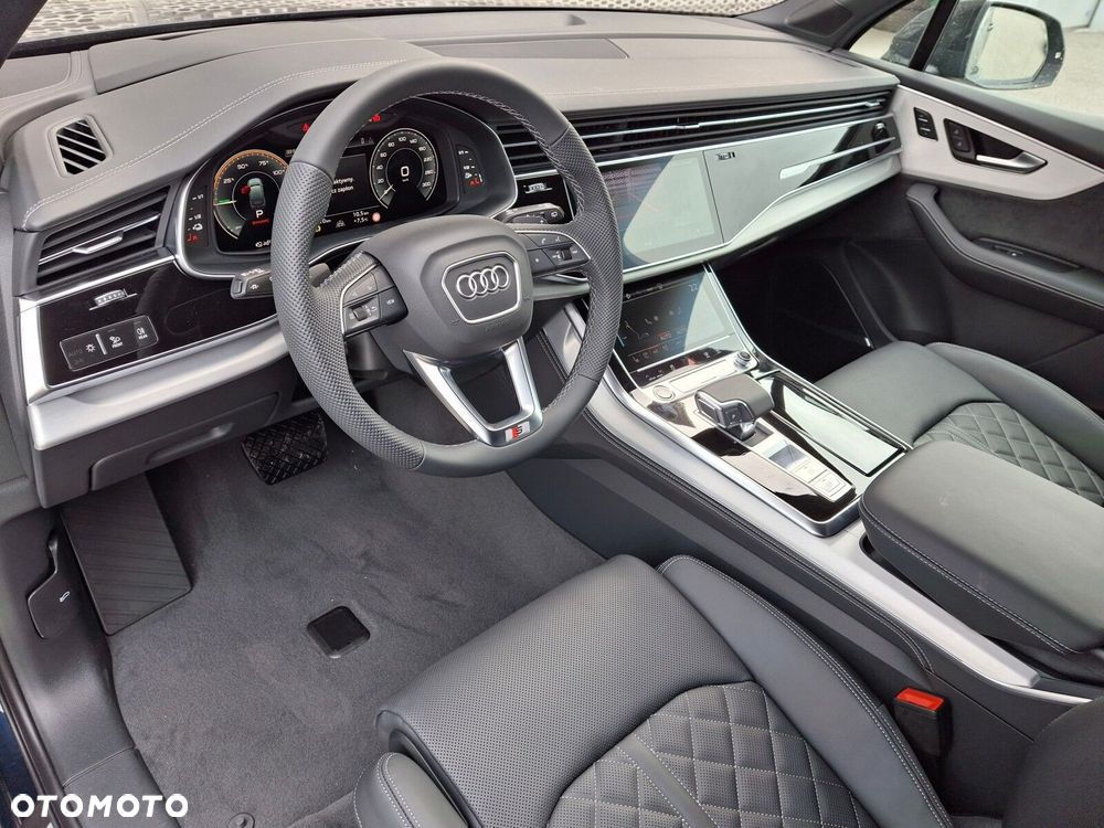 Audi Q7 - 10
