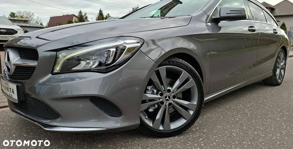 Mercedes-Benz CLA - 33