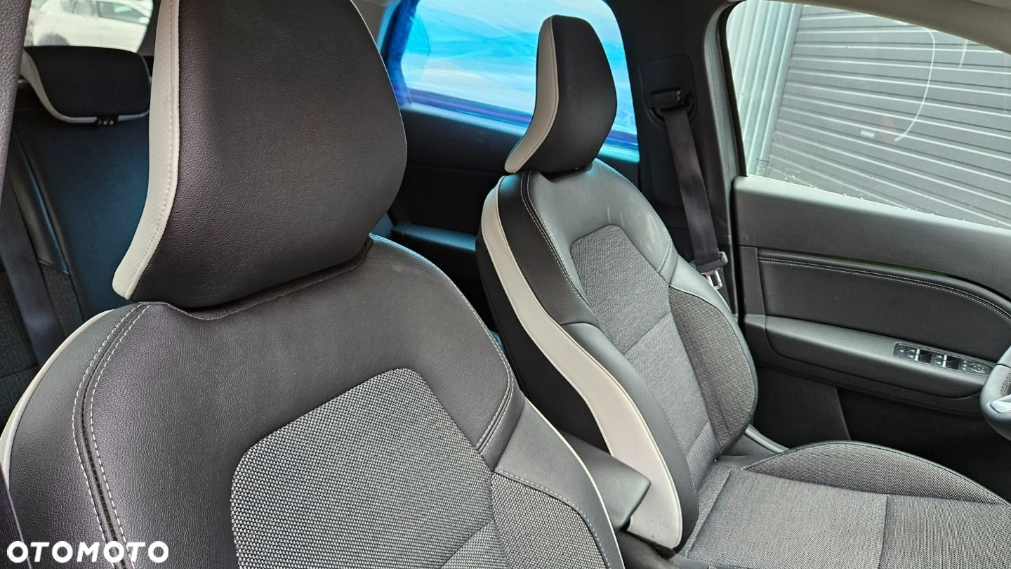 Renault Captur - 36