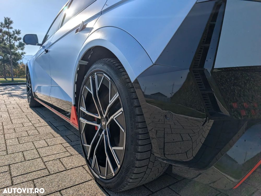 Hyundai IONIQ 5 - 13