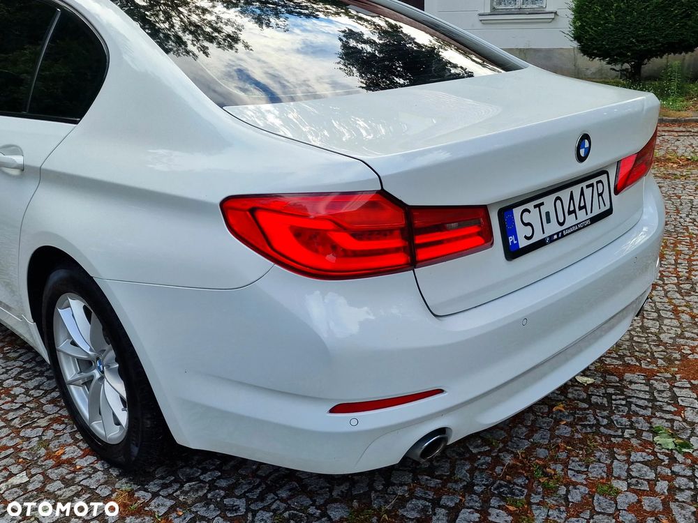 BMW Seria 5 520d Luxury Line - 22