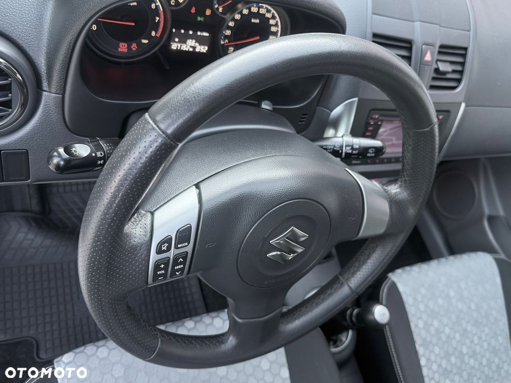 Suzuki SX4 1.6 VVT 4x4 Style - 22