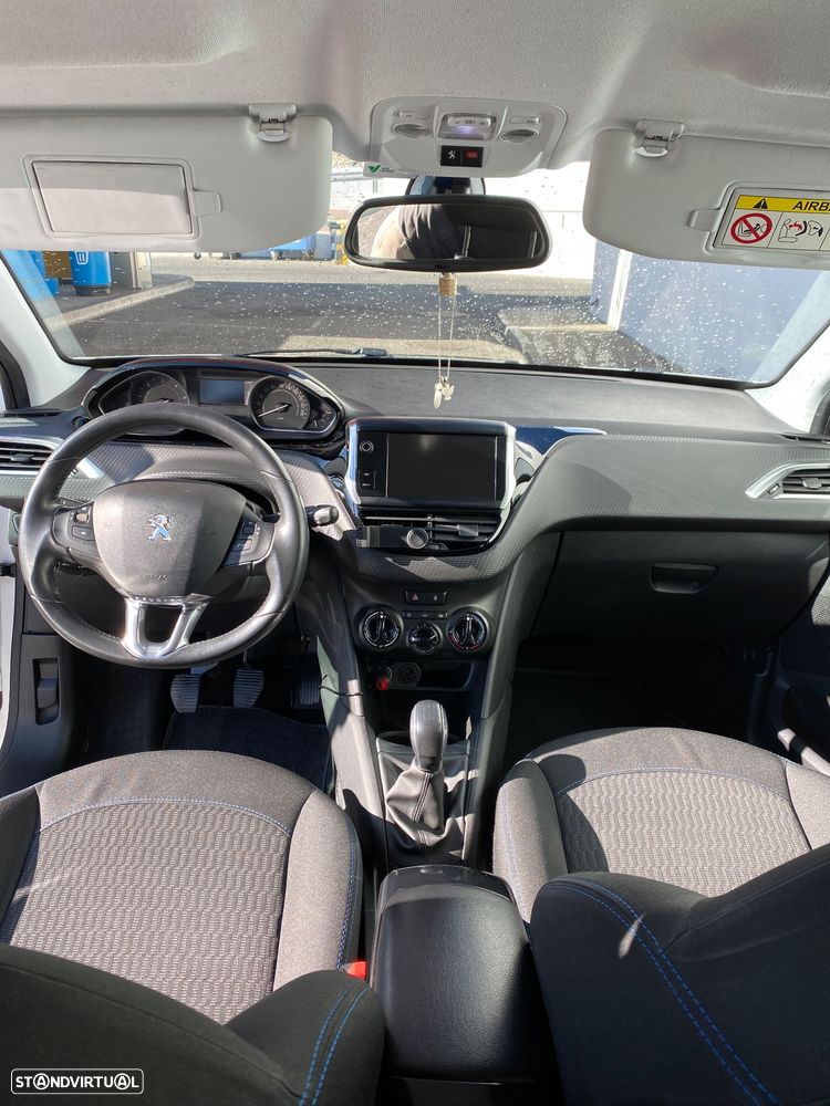 Peugeot 208 1.6 BlueHDi Style - 8