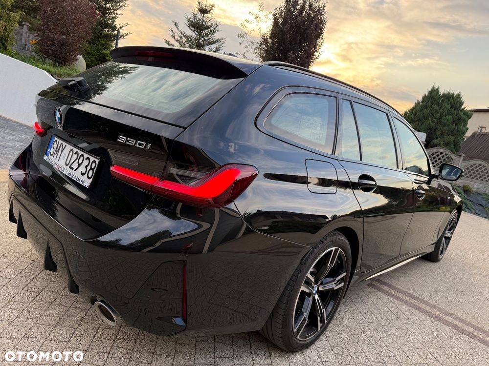 BMW Seria 3 330i xDrive M Sport - 9