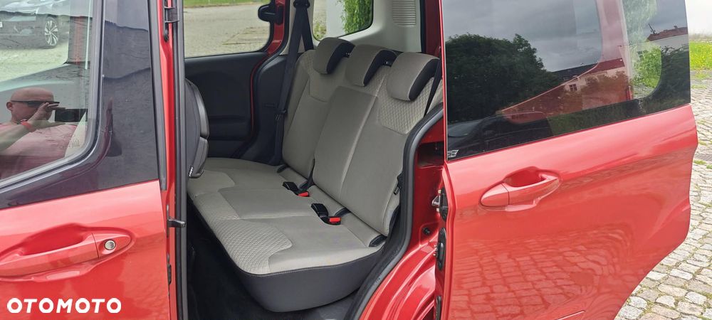 Ford Tourneo Courier 1.0 EcoBoost Titanium - 6