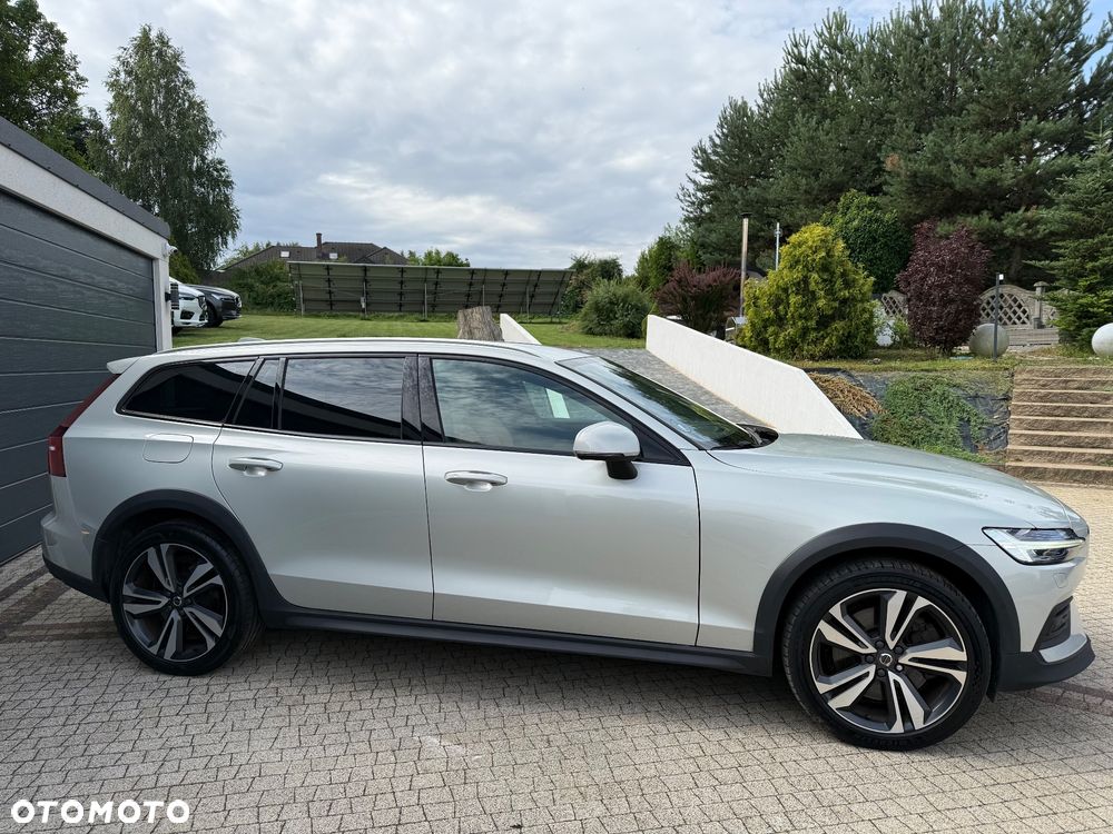 Volvo V60 Cross Country D4 AWD Geartronic Pro - 6
