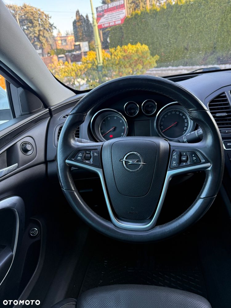 Opel Insignia 2.0 CDTI EcoFLEX Cosmo - 17