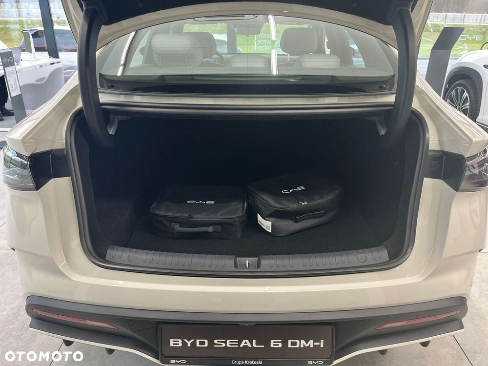 BYD Seal 6 - 10