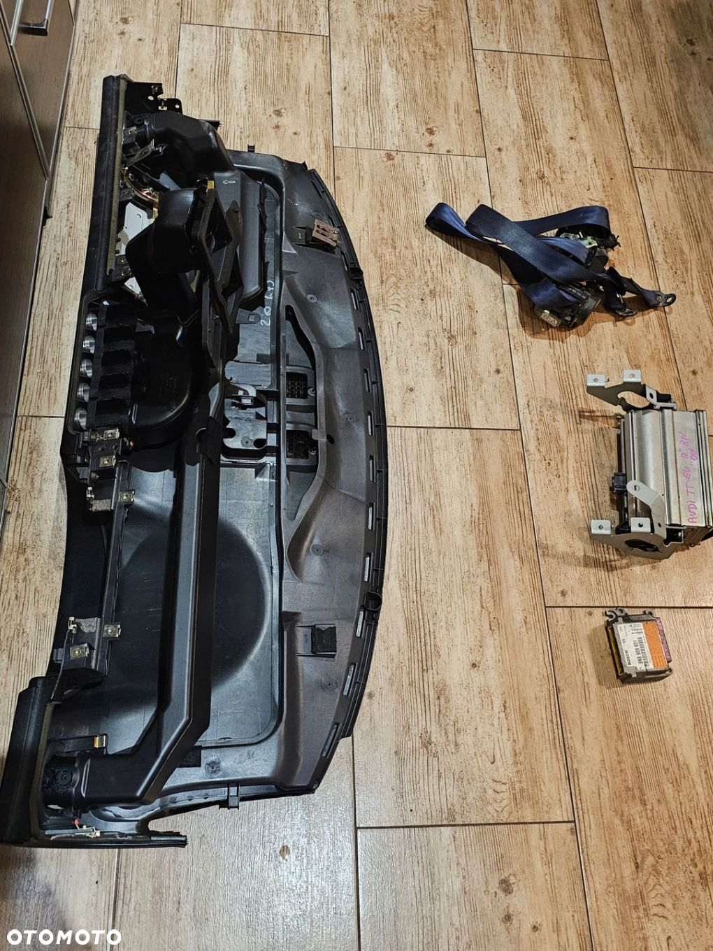 DESKA KOKPIT AIRBAG KONSOLA AUDI TT 8N 00 EU - 9