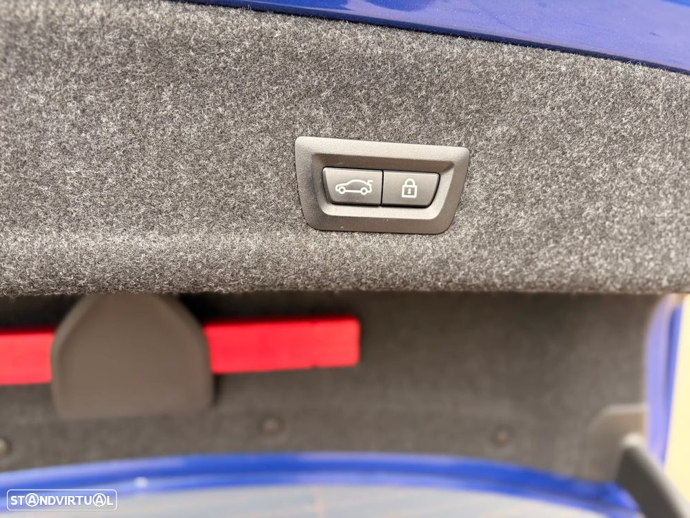 BMW 330 i Pack M Auto - 13