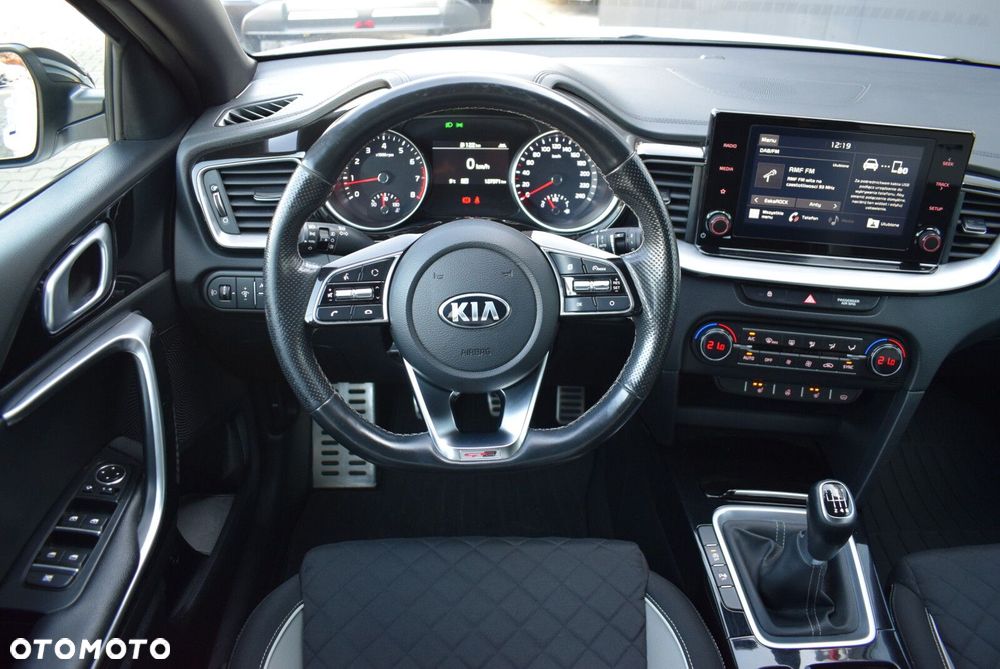 Kia ProCeed 1.5 T-GDI GT Line - 18