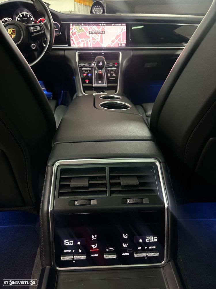 Porsche Panamera Sport Turismo 4 E-Hybrid Edition 10 Anos - 15