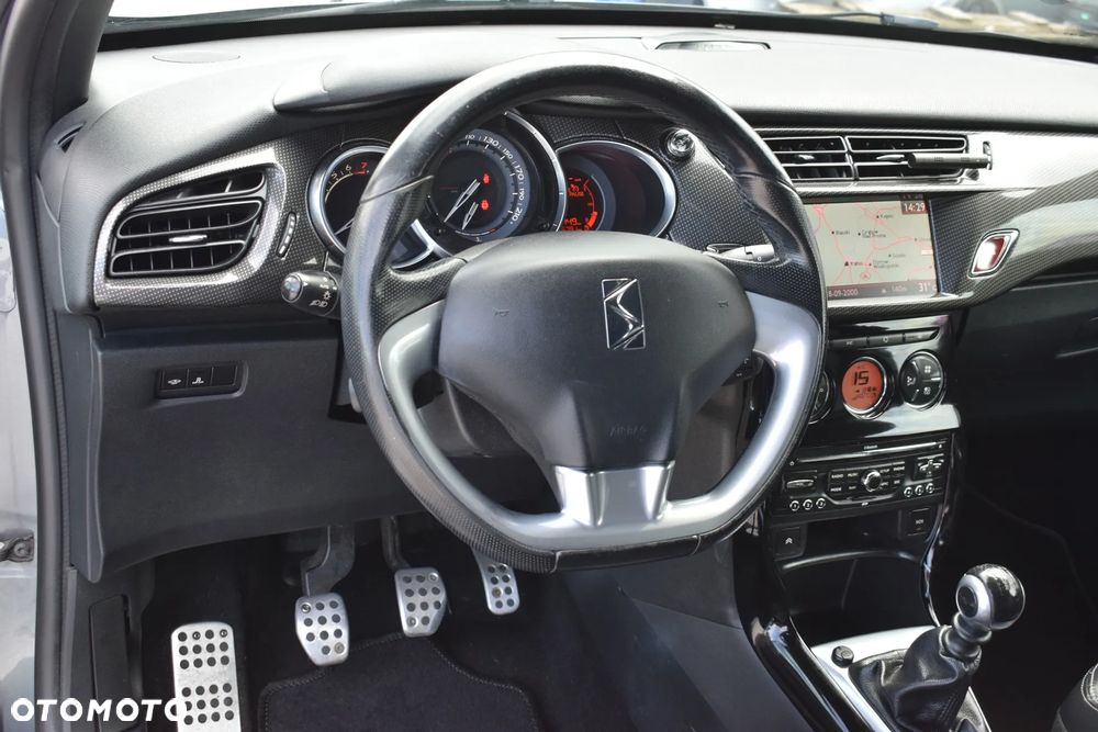 Citroën DS3 1.6 THP SportChic - 6