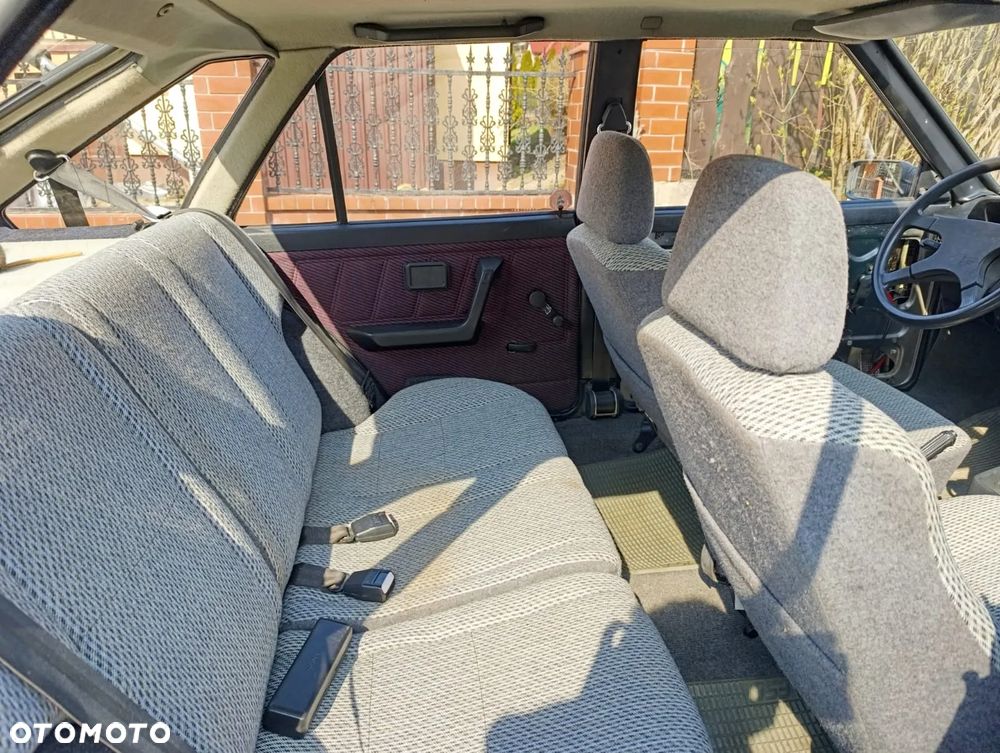 Polonez Caro - 9