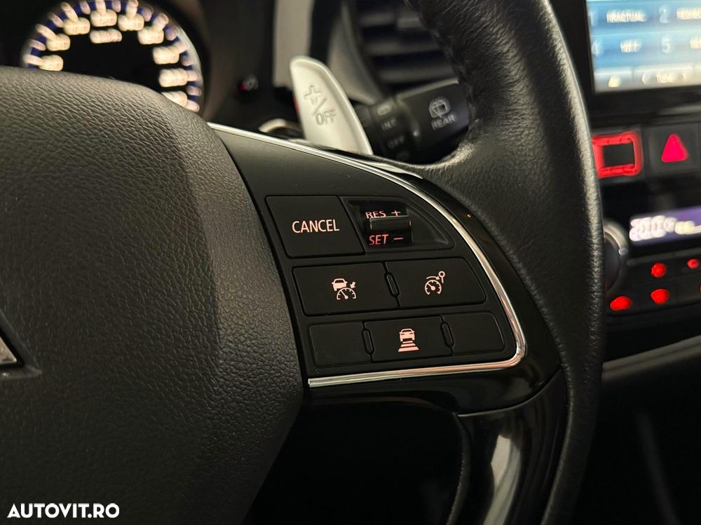 Mitsubishi Outlander 2.2 DI-D 4WD Automatik Intense - 9
