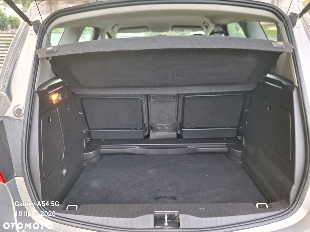 Opel Meriva - 32