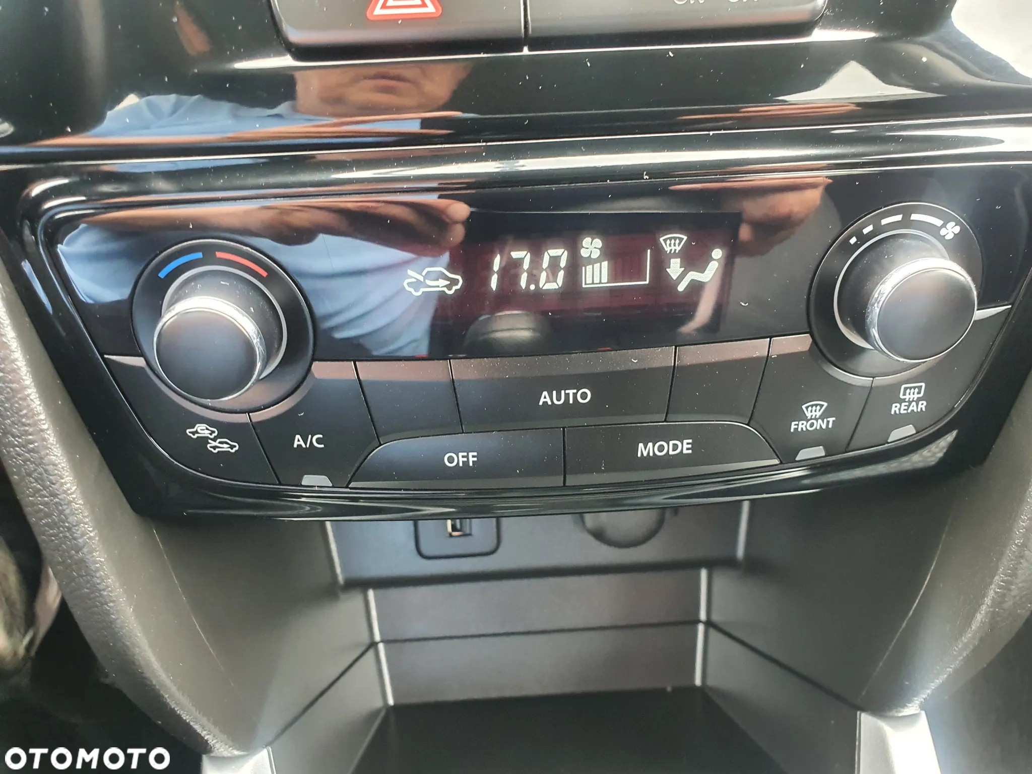 Suzuki Vitara 1.6 (4x4) Allgrip Comfort+ - 17
