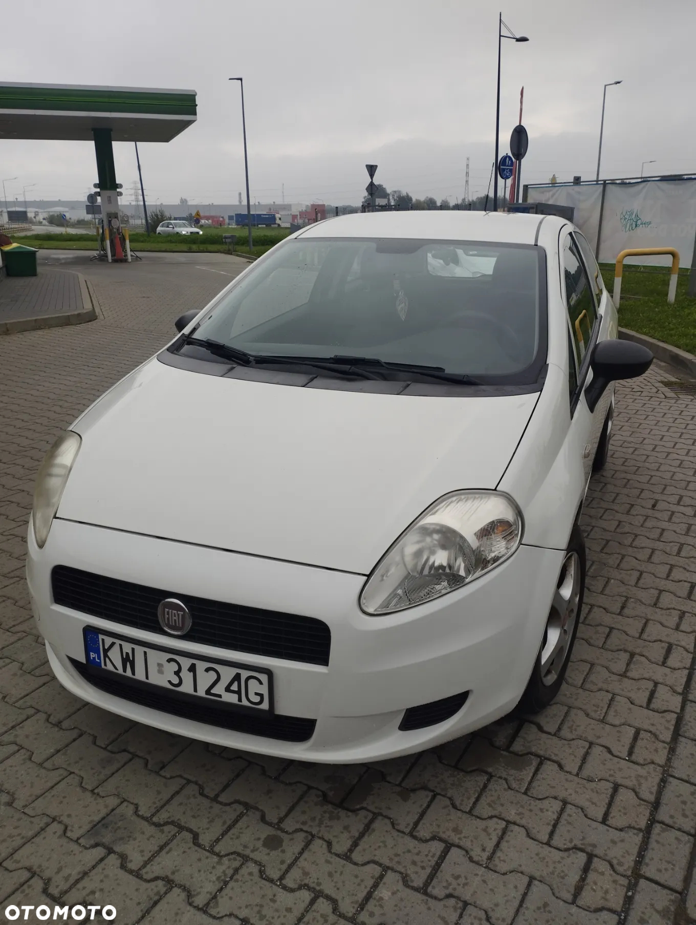 Fiat Punto ver-1-2-8v-classic - 8