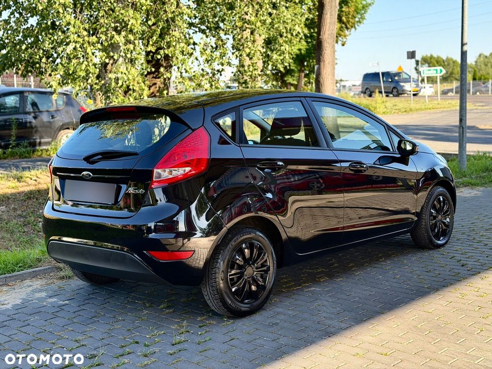 Ford Fiesta 1.25 Champions Edition - 4
