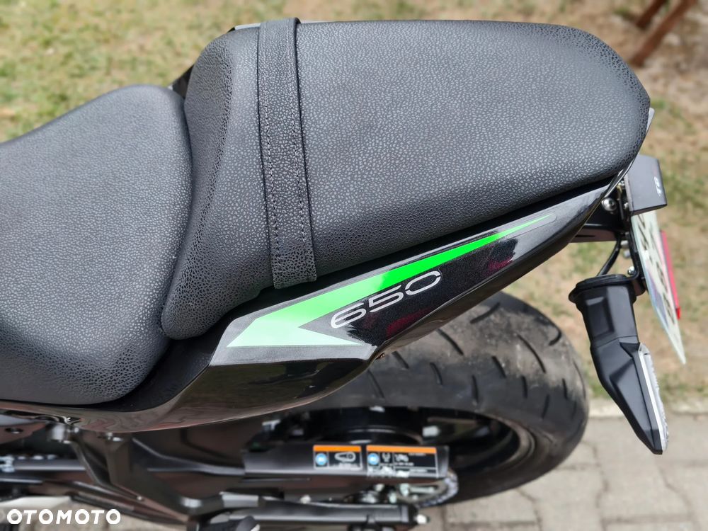 Kawasaki ER - 25