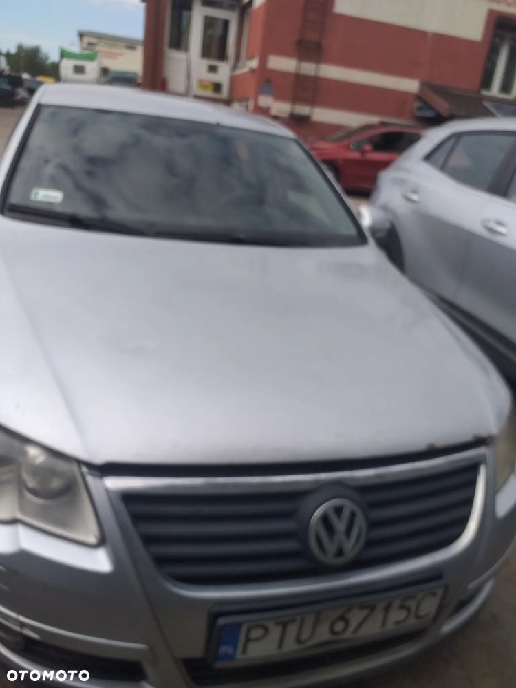 Auto na części - Volkswagen Passat diesel Silnik Skrzynia Drzwi Maska Klapa Błotnik Zderzak Lampa Szyba Klamka Lusterko Deska Kokpit - 4