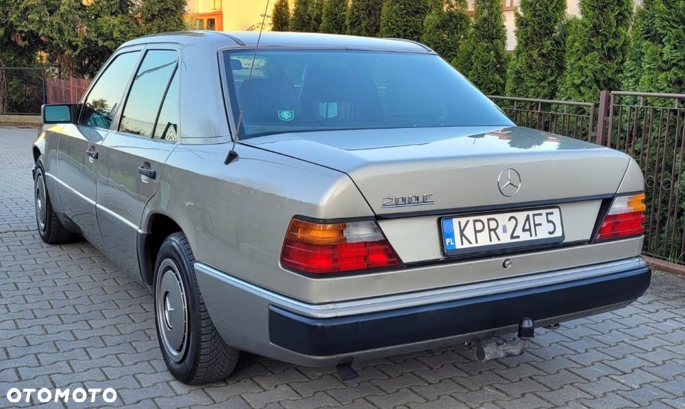 Mercedes-Benz W124 (1984-1993) - 4