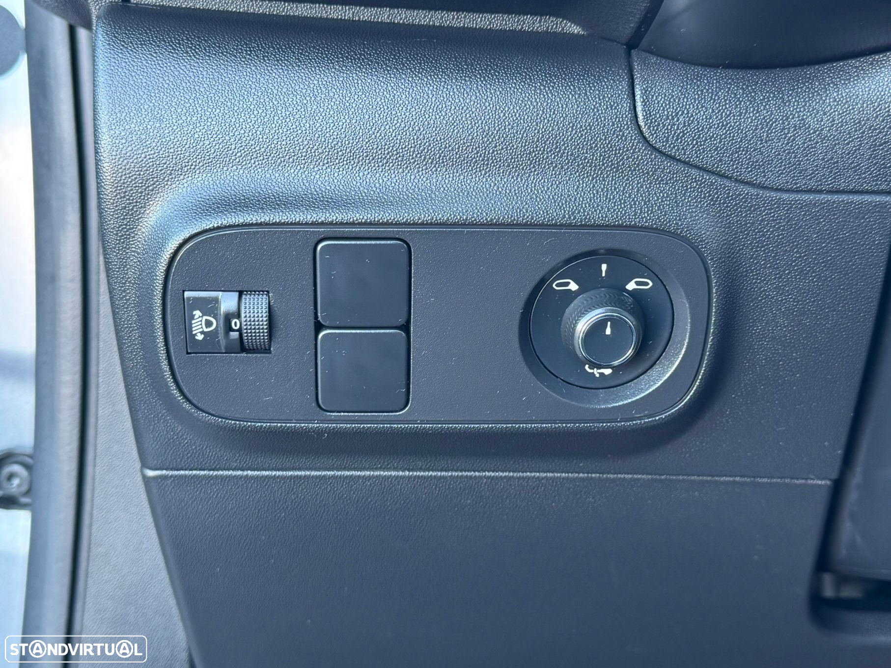 Citroën C3 1.2 PureTech C-Series - 18