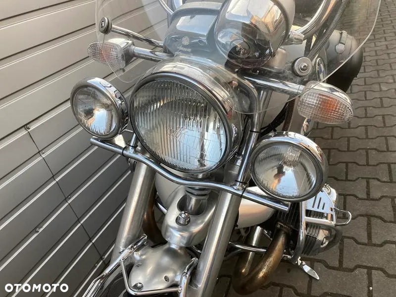BMW R - 8