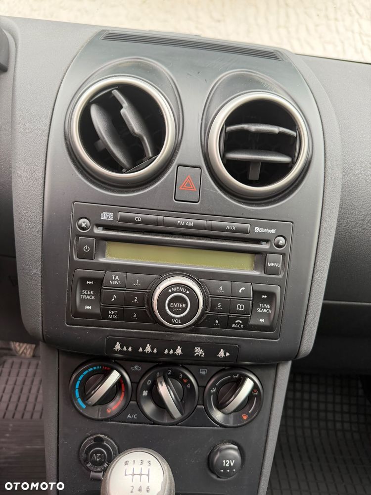 Nissan Qashqai 2.0 4 x 4 visia - 11