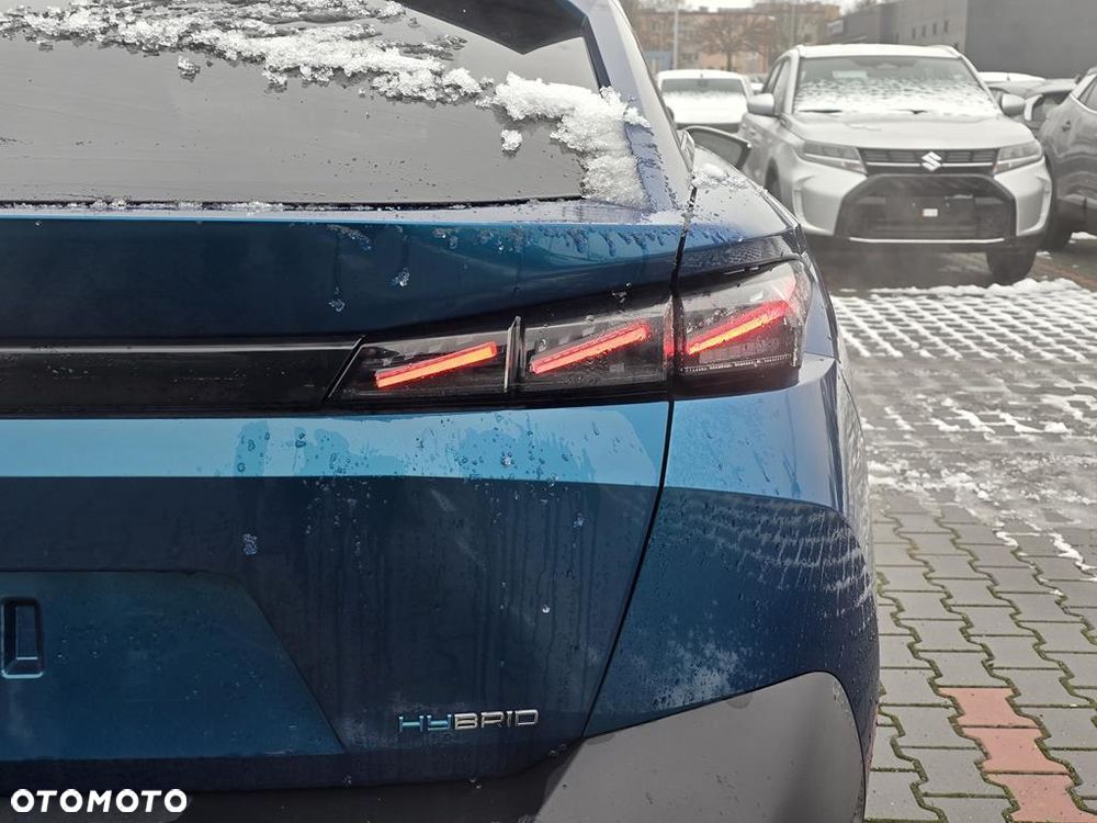 Peugeot 408 1.6 Plug-In Hybrid 225 GT EAT8 - 23