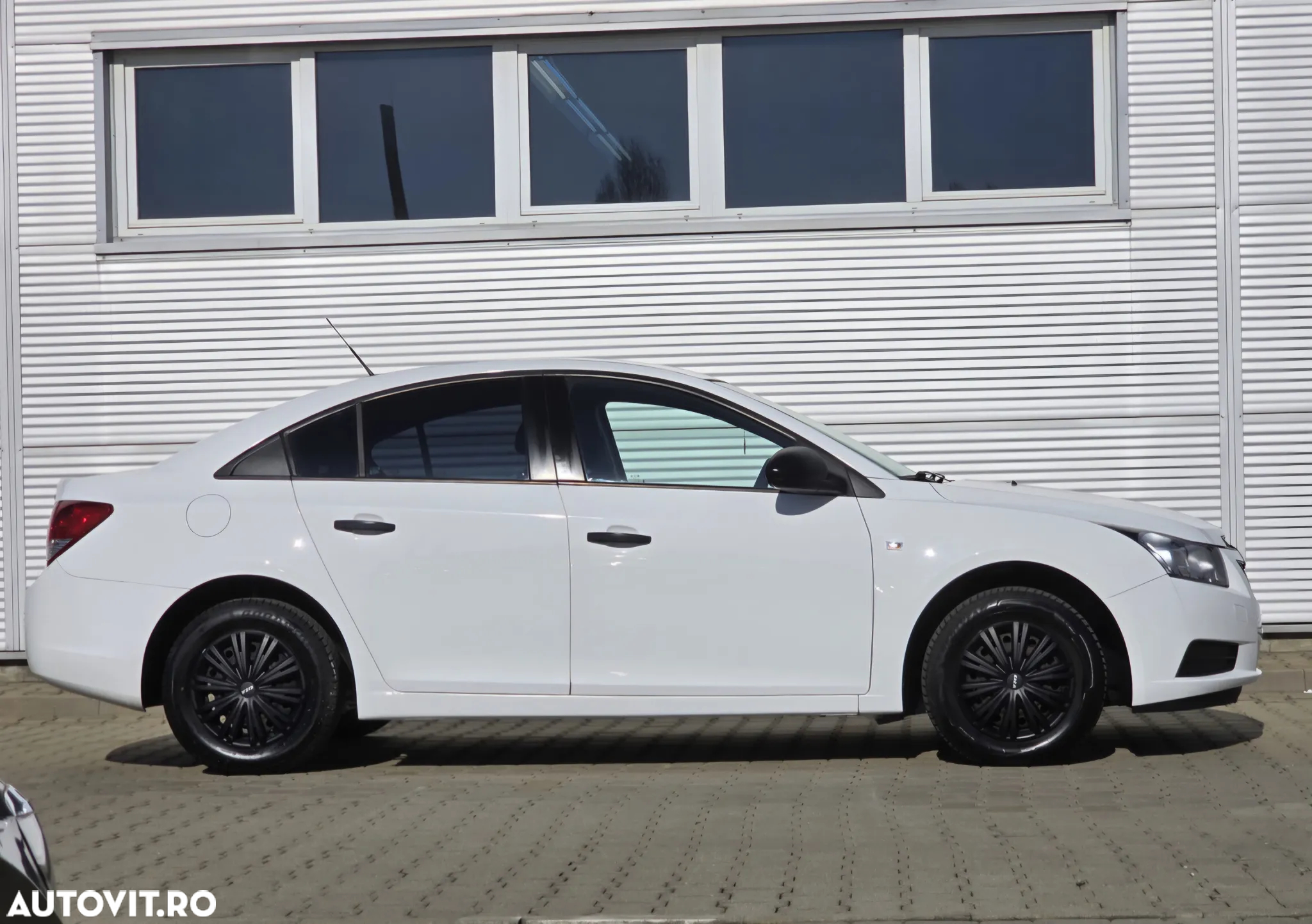 Chevrolet Cruze 1.8 LT - 11