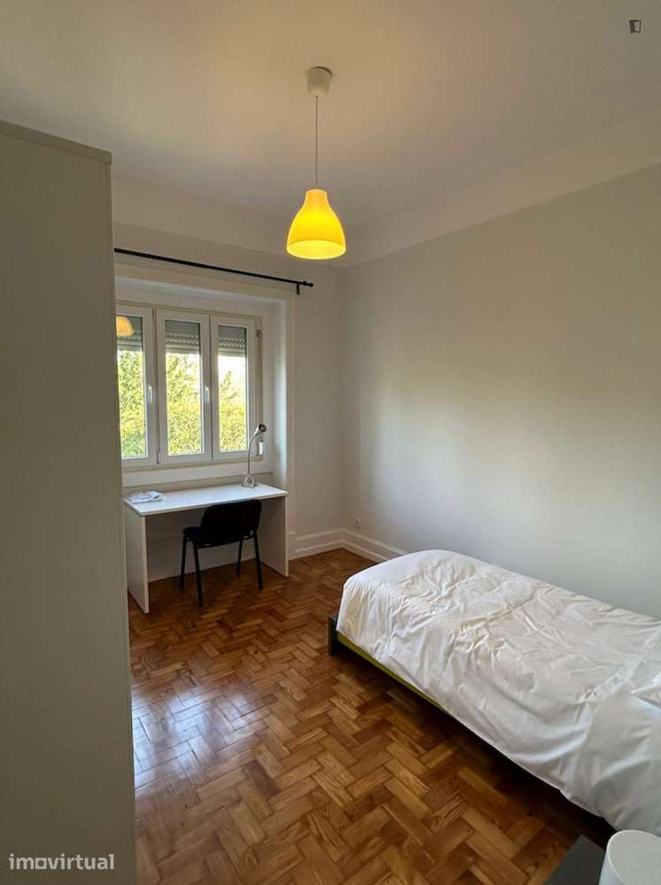 Quarto - localizado em Sete Rios Lisbon - Grande imagem: 3/21