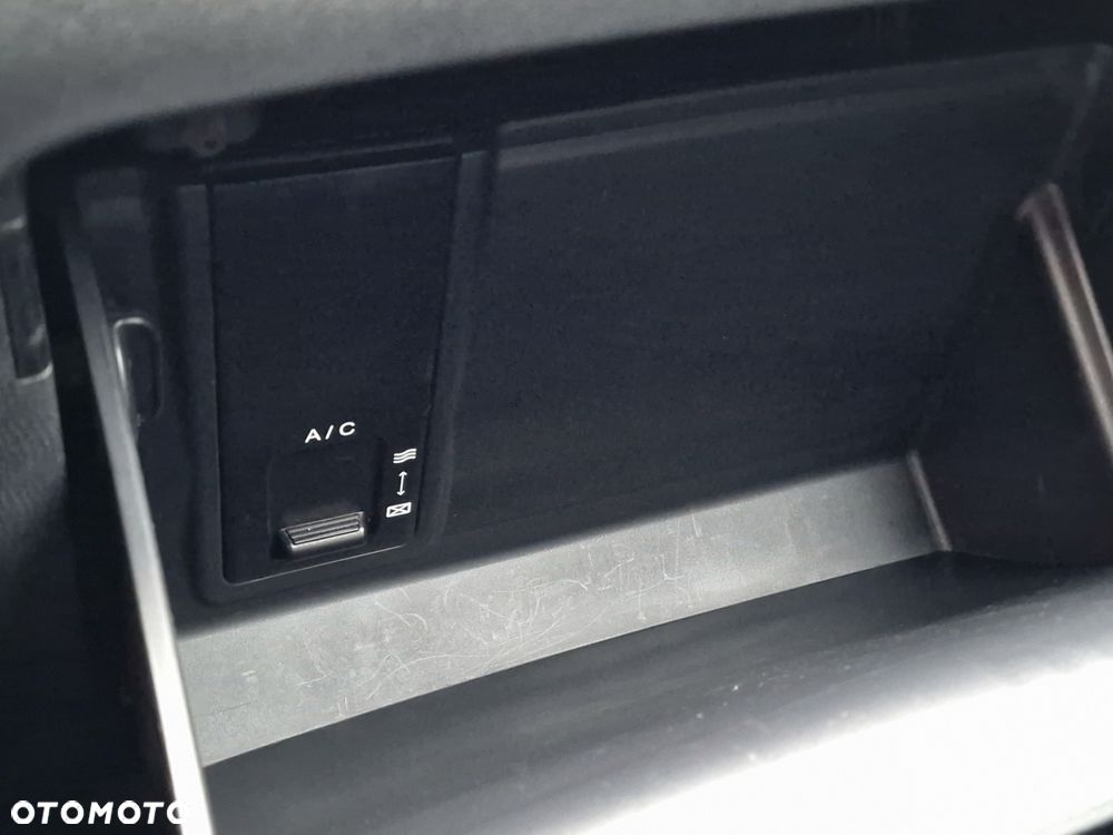 Hyundai ix35 1.7 CRDi 2WD blue Style - 28