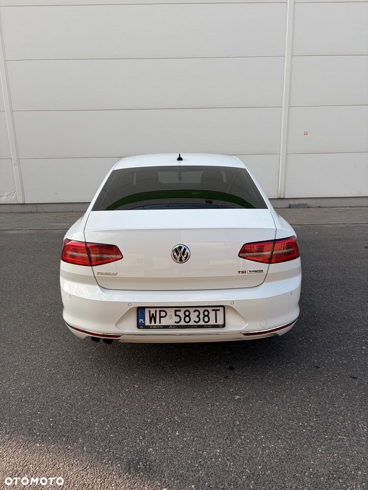 Volkswagen Passat 1.8 TSI (BlueMotion Technology) DSG Highline - 4