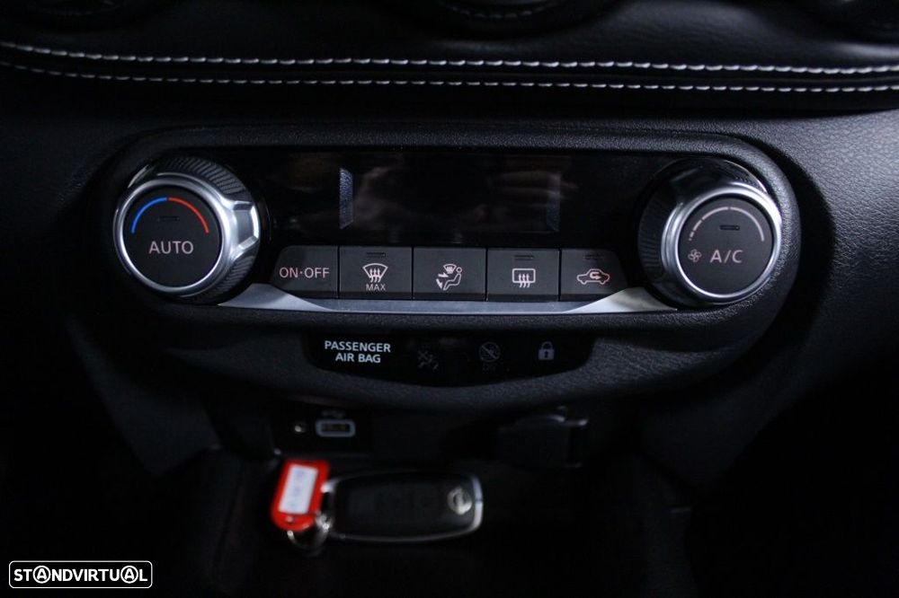 Nissan Juke 1.0 DIG-T N-Connecta - 29