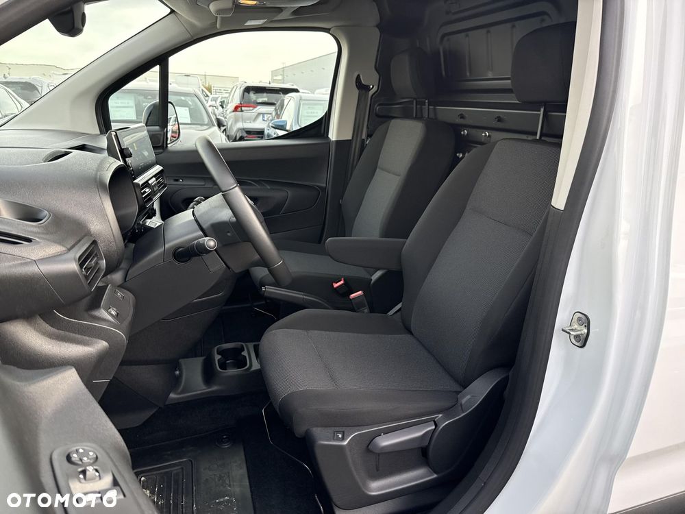 Toyota Proace City - 15