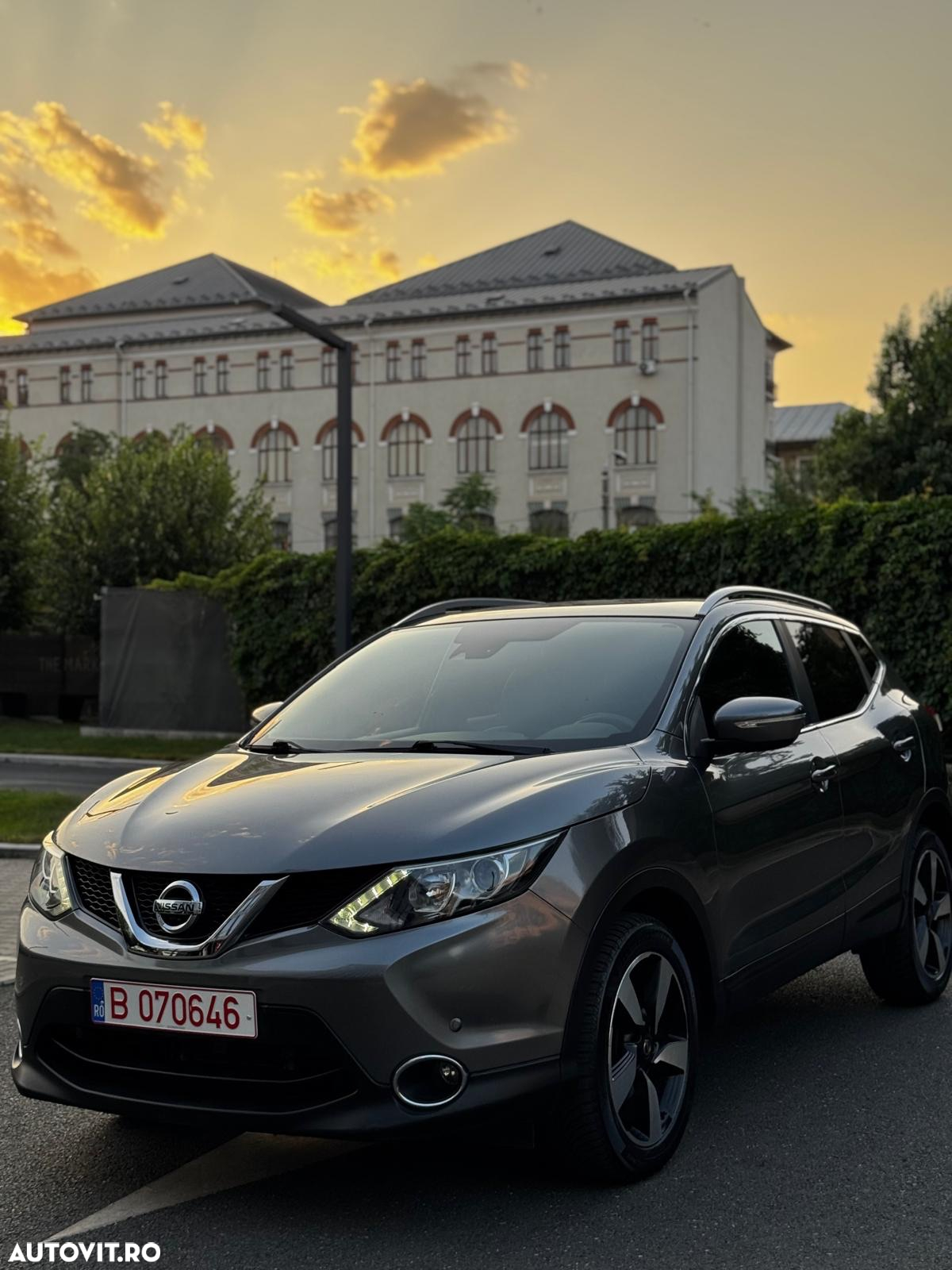 Nissan Qashqai - 25