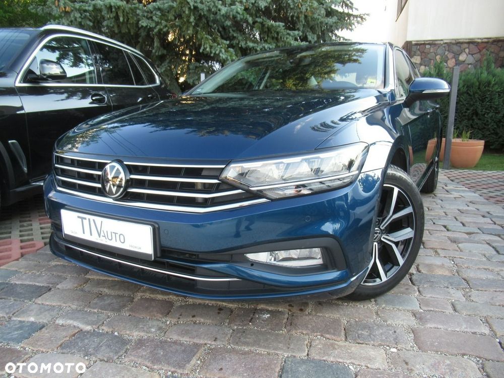 Volkswagen Passat - 2