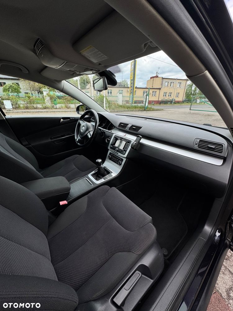 Volkswagen Passat 2.0 Blue TDI SCR Trendline - 7