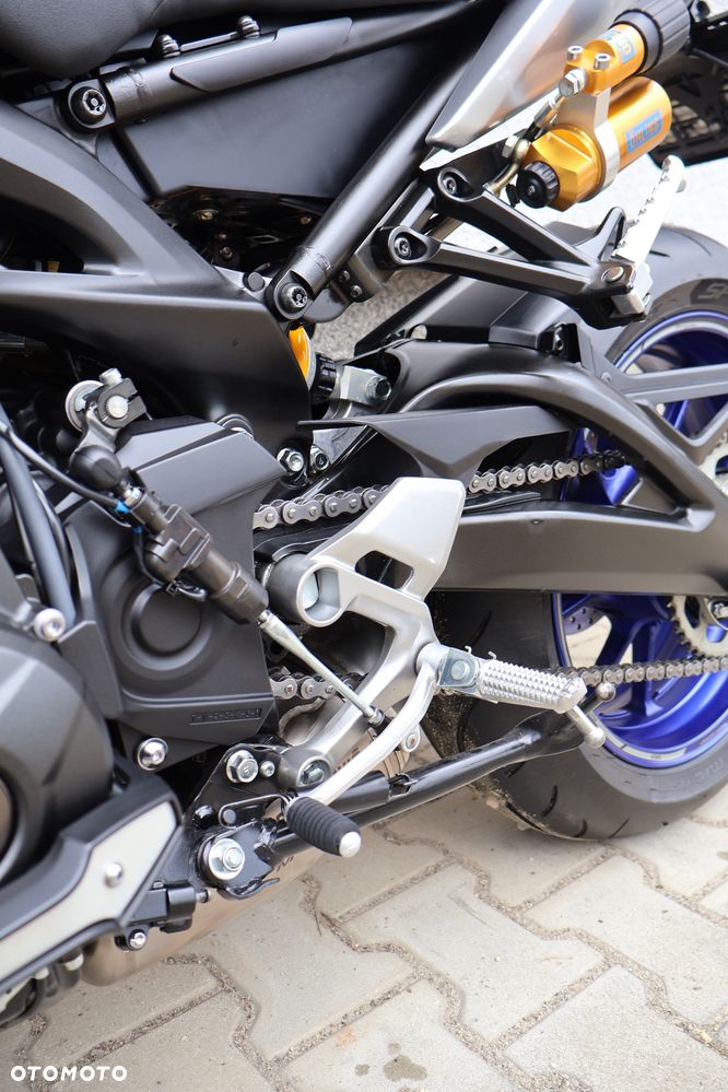 Yamaha MT - 7