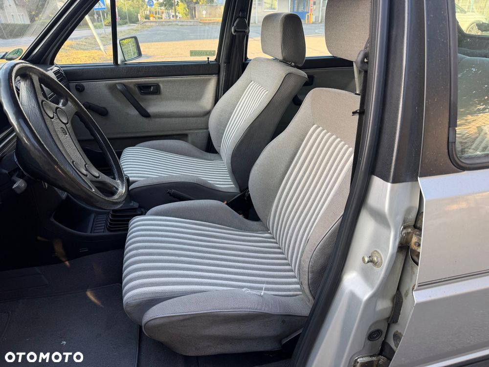 Volkswagen Jetta - 10