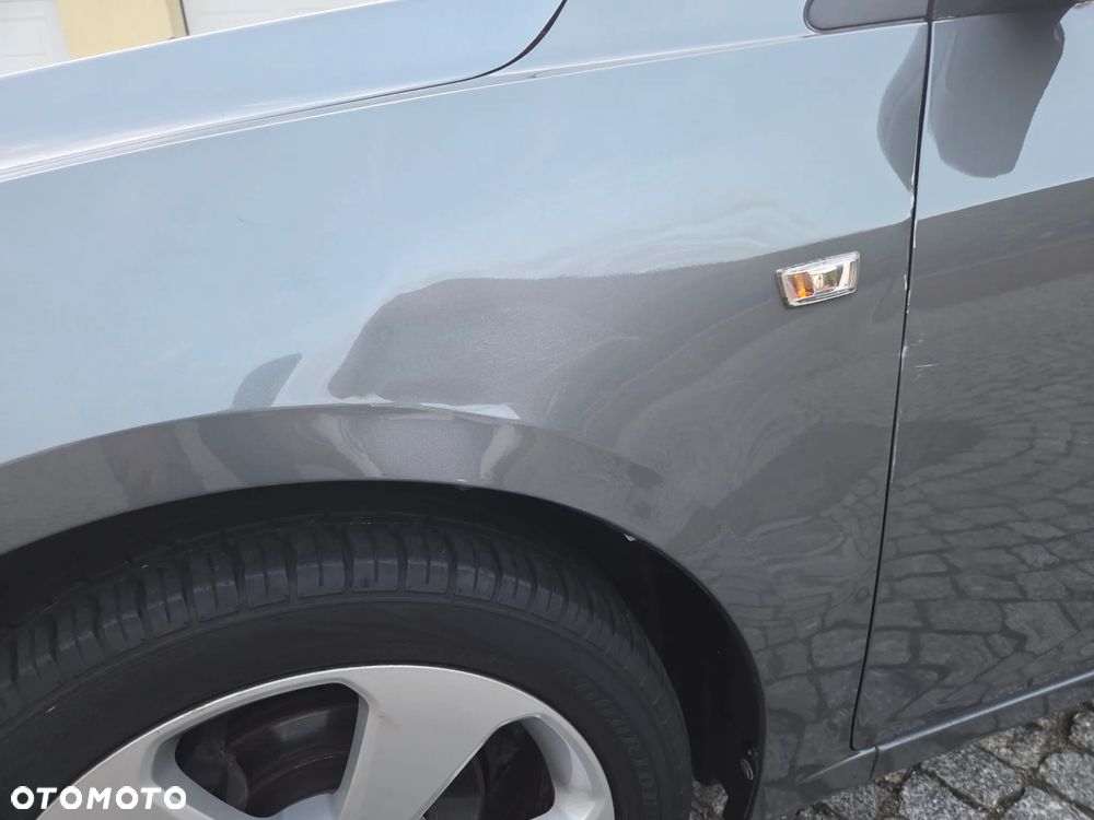 Chevrolet Cruze 1.8 LT - 28